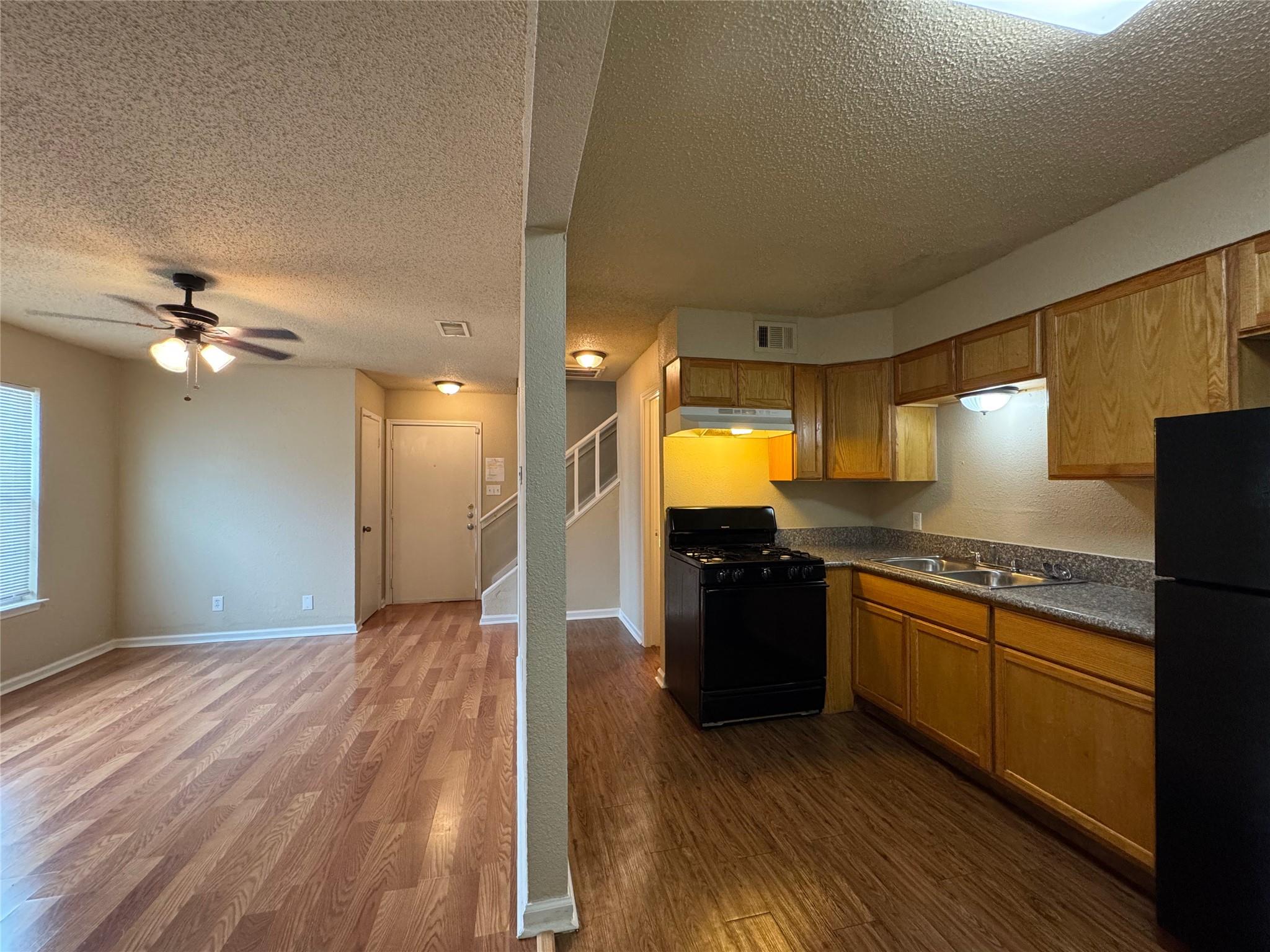 4904 West Wind Trl # 102, Austin, TX 78745