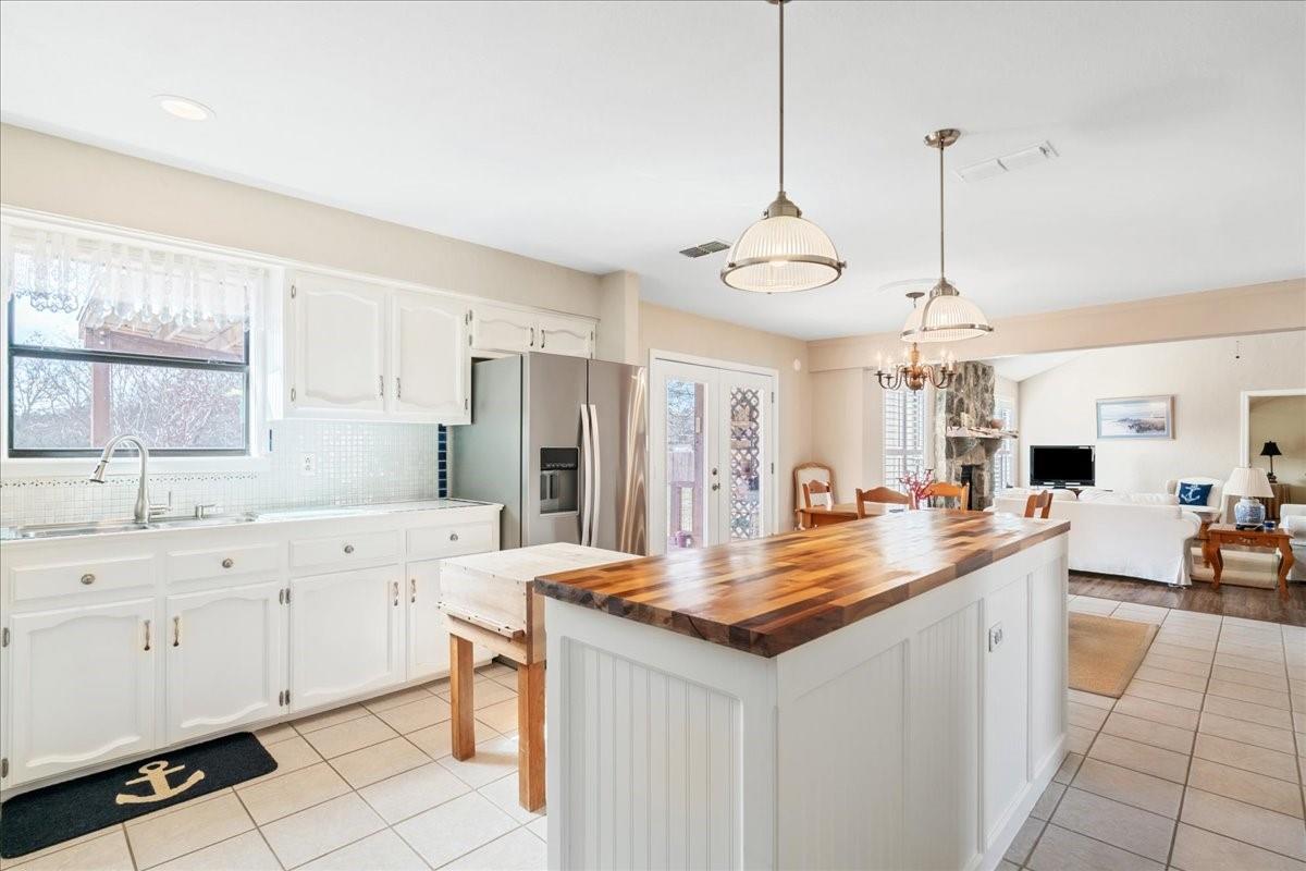 20 Saddle Rock Rdg, Wimberley, TX 78676