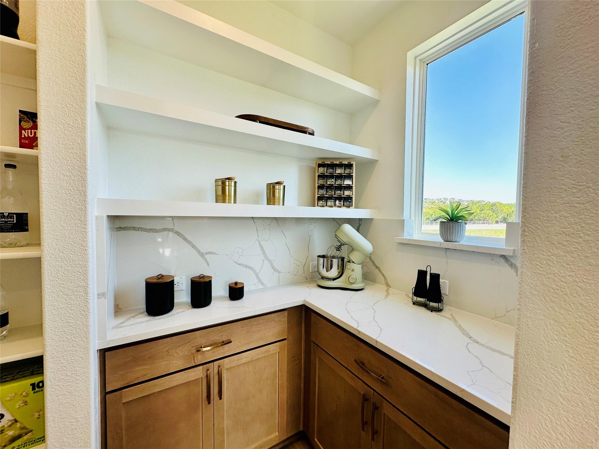 1603 Headwaters Blvd, Dripping Springs, TX 78620