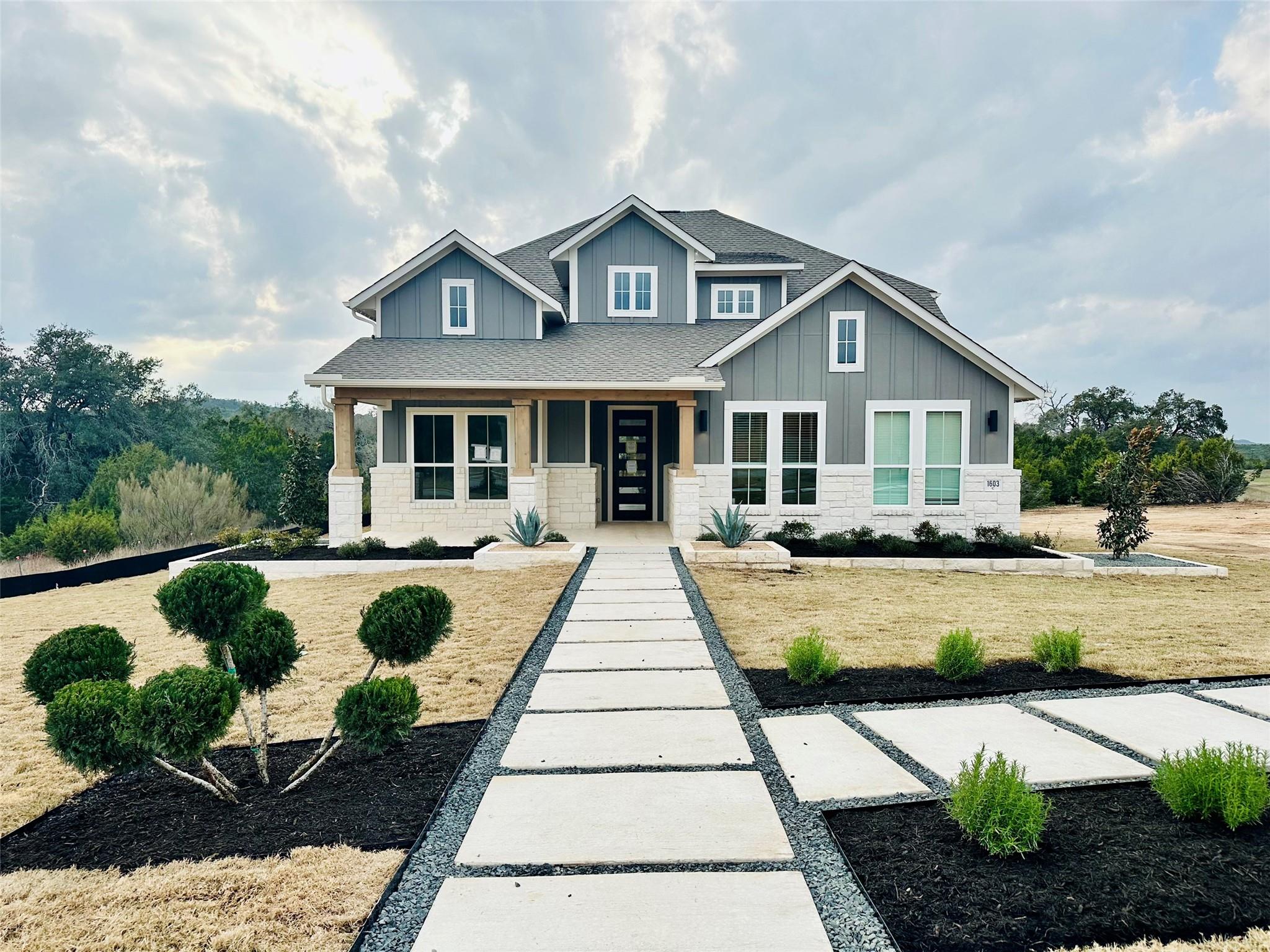 1603 Headwaters Blvd, Dripping Springs, TX 78620