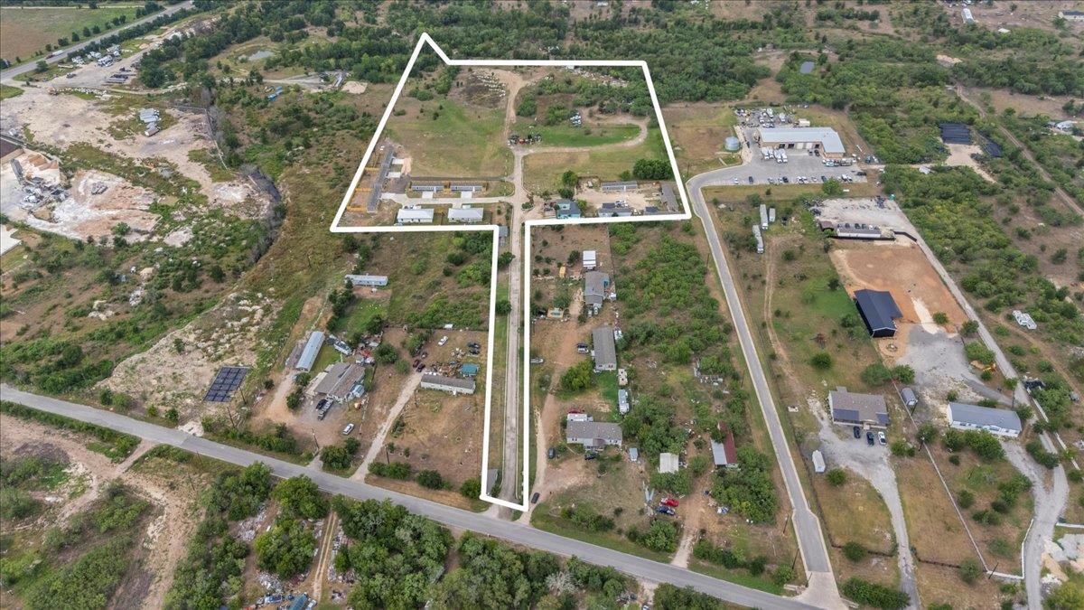 9231 Williamson Rd, Buda, TX 78610
