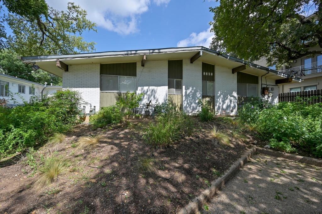 1300 and 1302 Norwalk Ln, Austin, TX 78703