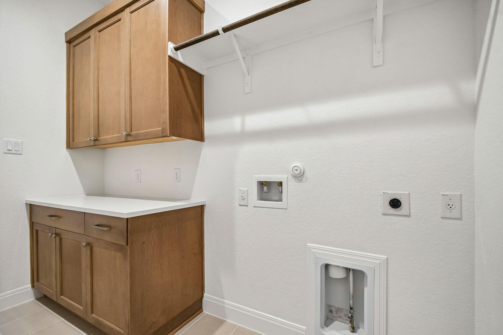 128 Prickly Poppy Loop, Kyle, TX 78640
