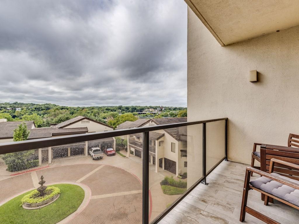 40 N Interstate 35 Highway # 4A4, Austin, TX 78701