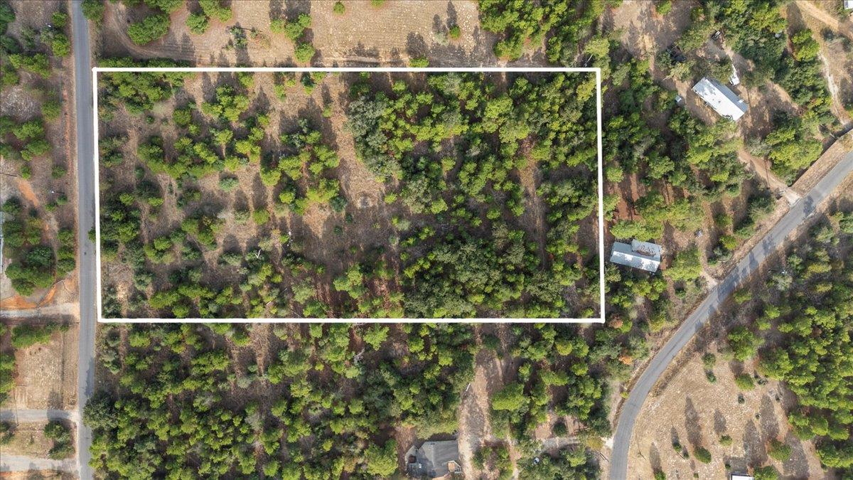 187 K C Dr, Bastrop, TX 78602