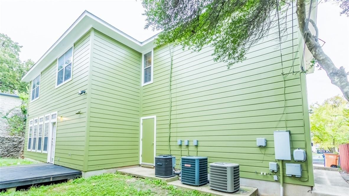 306 E 34th St # A, Austin, TX 78705