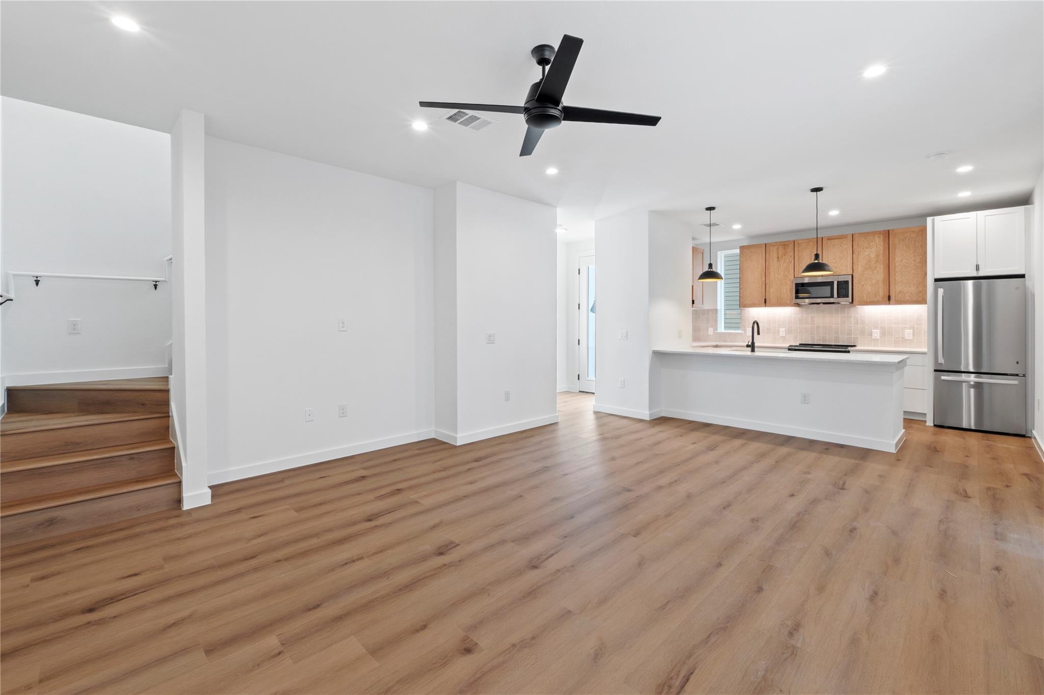 1200 Bianca Breeze Pl, Austin, TX 78721