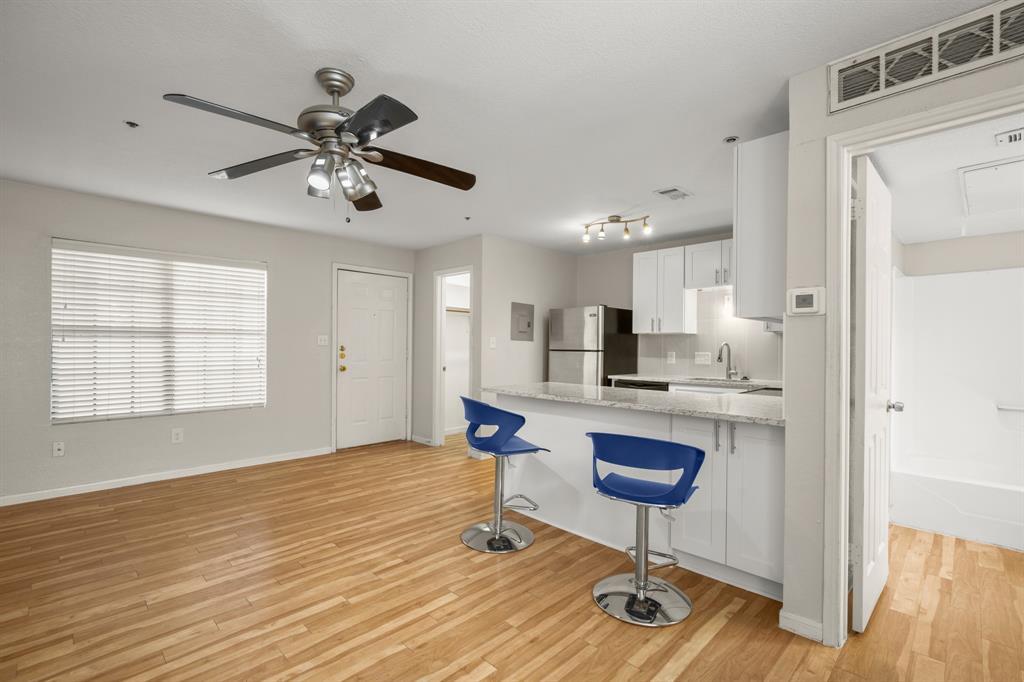 1013 W 23rd St # 104, Austin, TX 78705