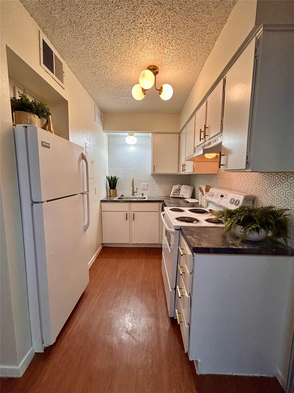4209 Avenue B # 103, Austin, TX 78751