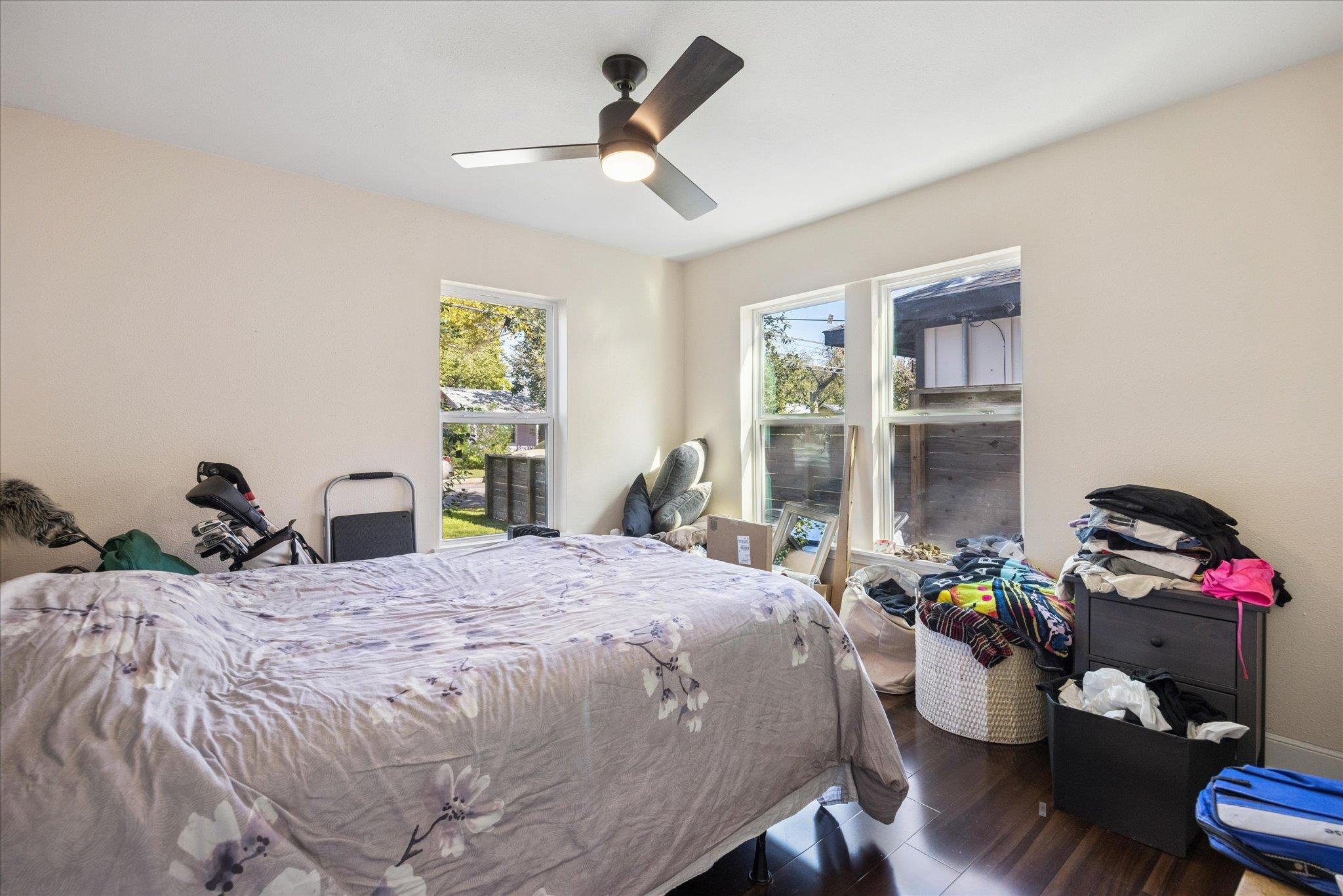 907 E 53rd St, Austin, TX 78751