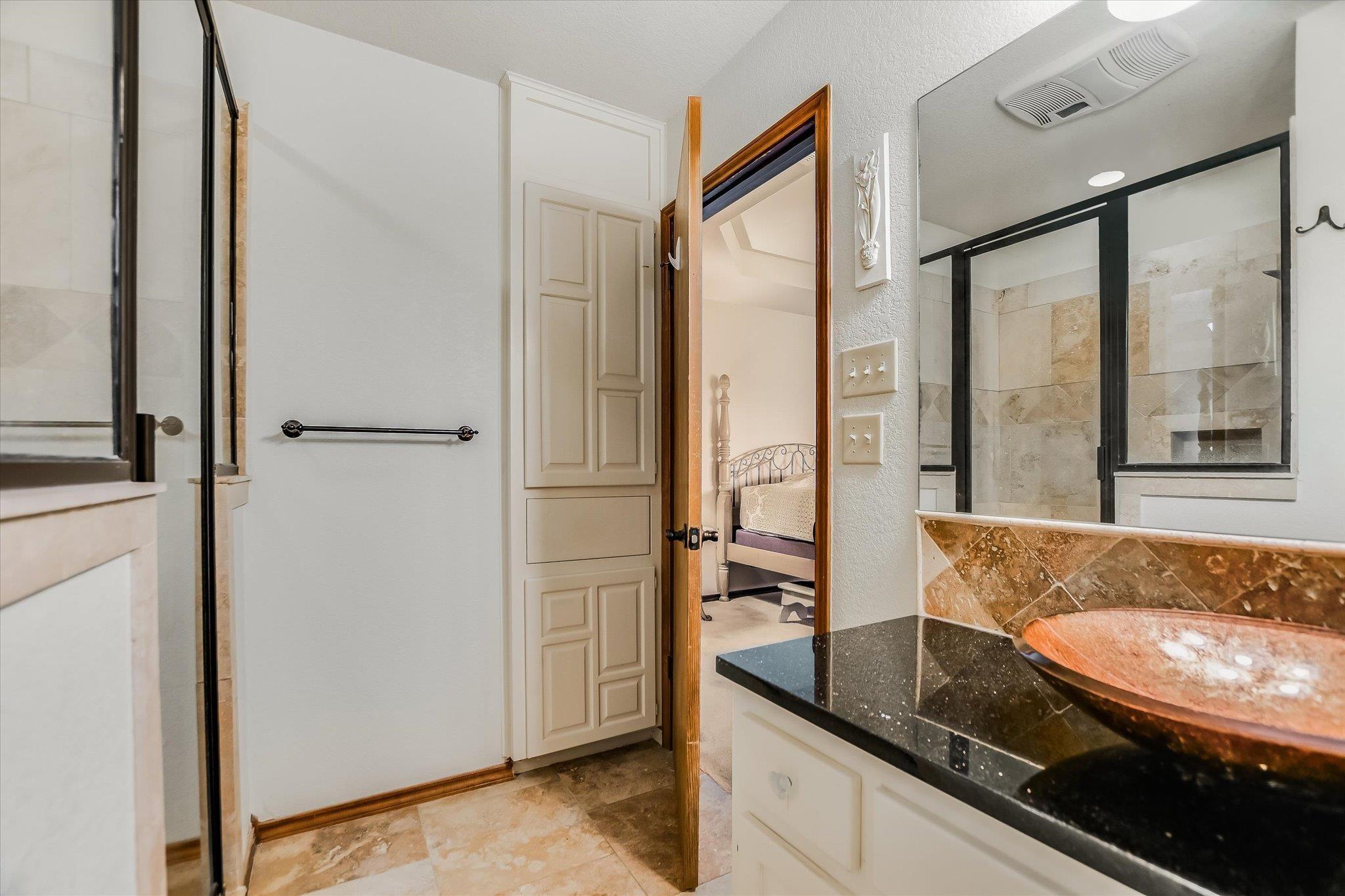 603 Sun Ray, Horseshoe Bay, TX 78657