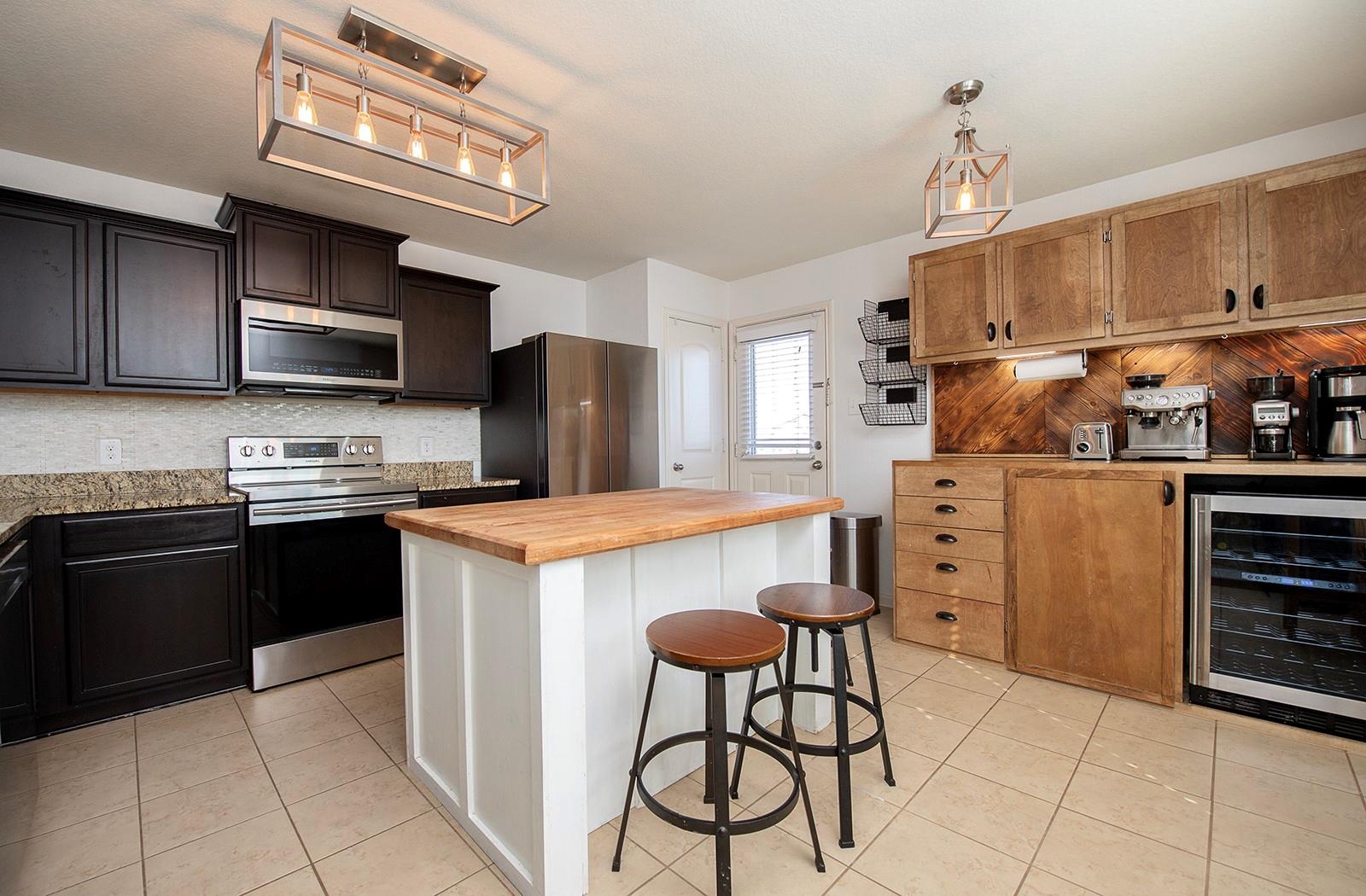216 Millers Loop, Jarrell, TX 76537