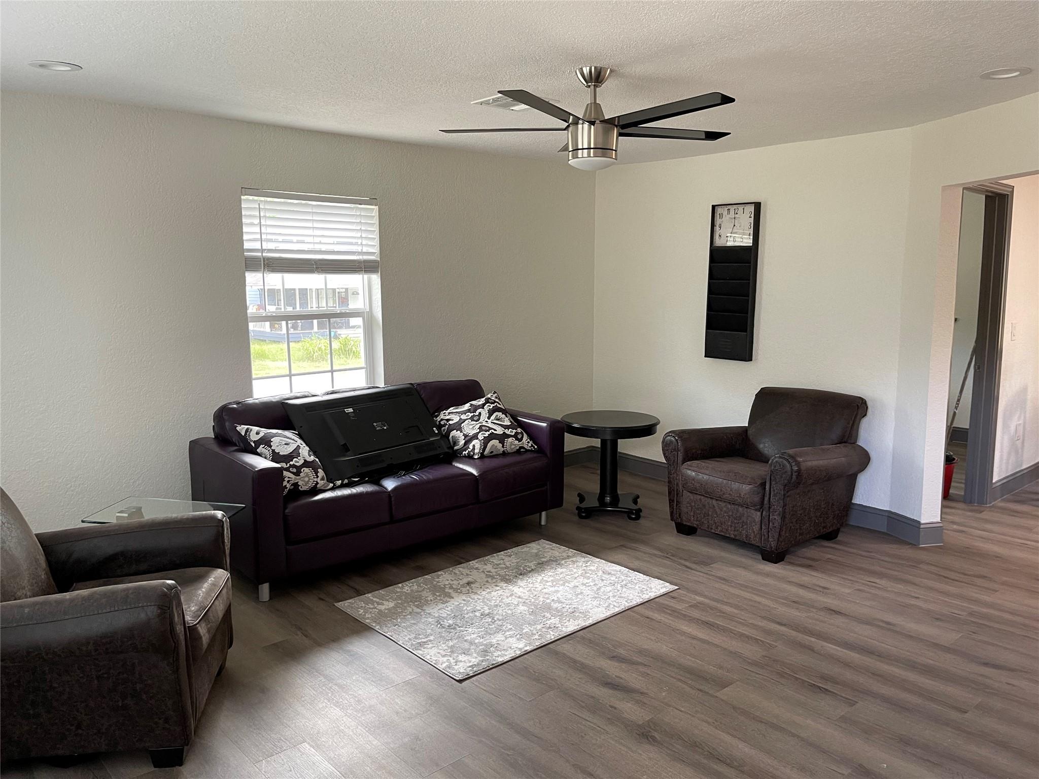 3012 Meldrum St, Del Valle, TX 78617