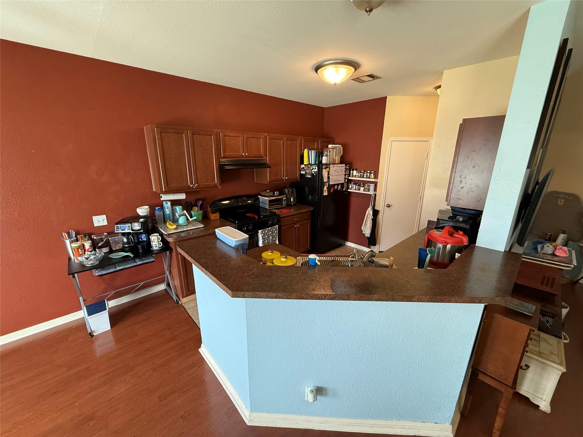411 Estate Dr, Hutto, TX 78634