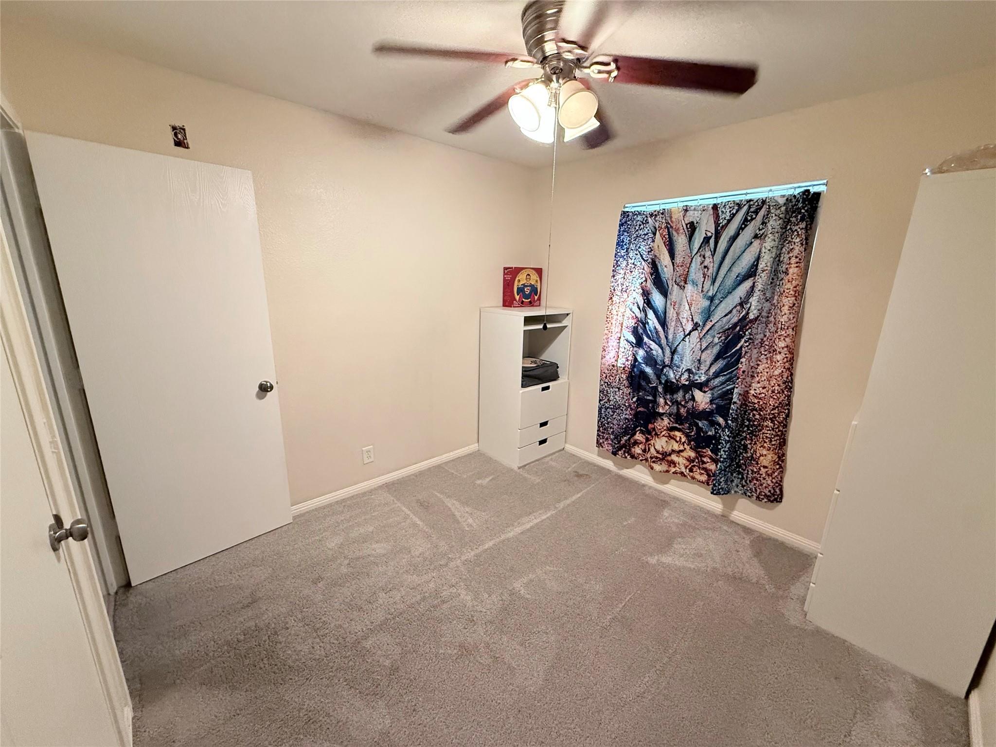 411 Estate Dr, Hutto, TX 78634