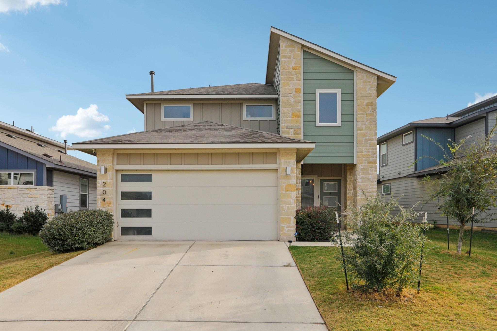 204 Cupreata Ln, Leander, TX 78641
