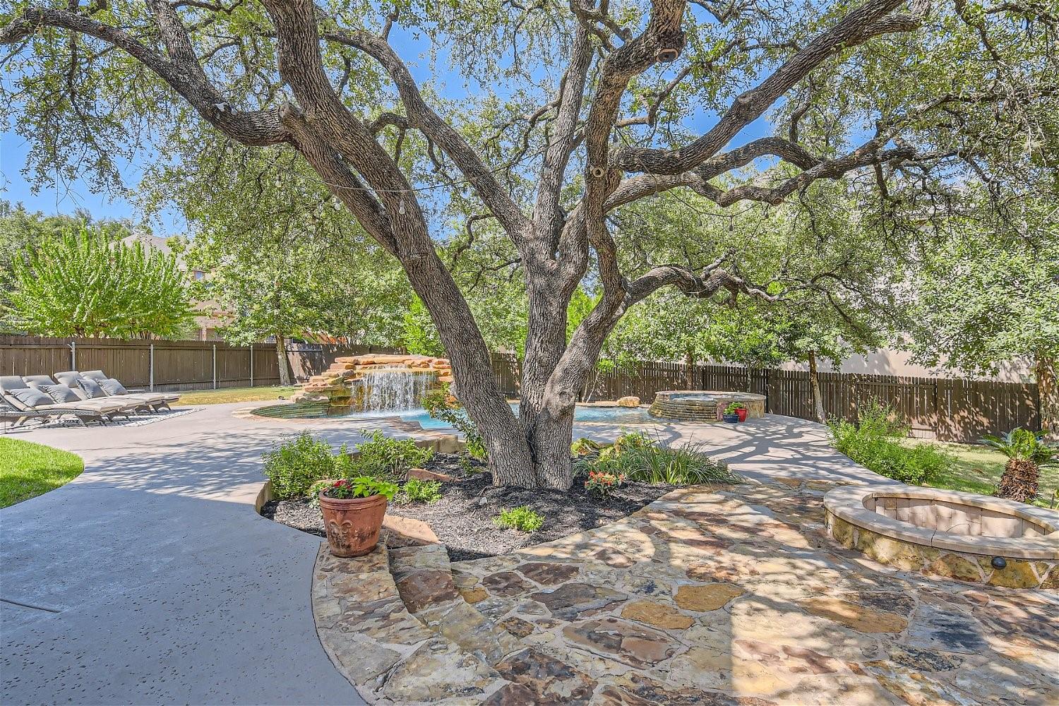 12212 Azure Shores Ct, Austin, TX 78732