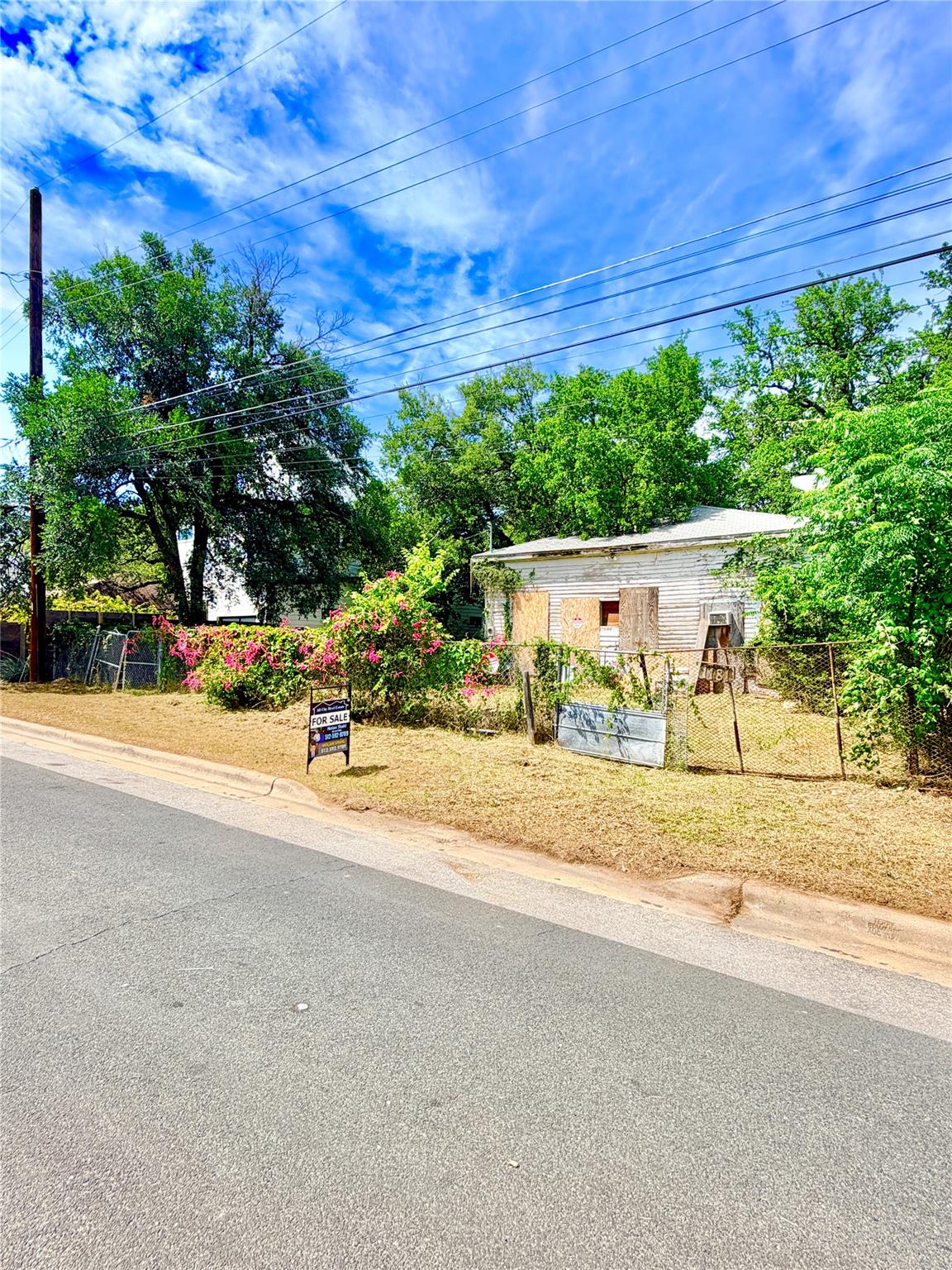 1181 Oakgrove Ave, Austin, TX 78702