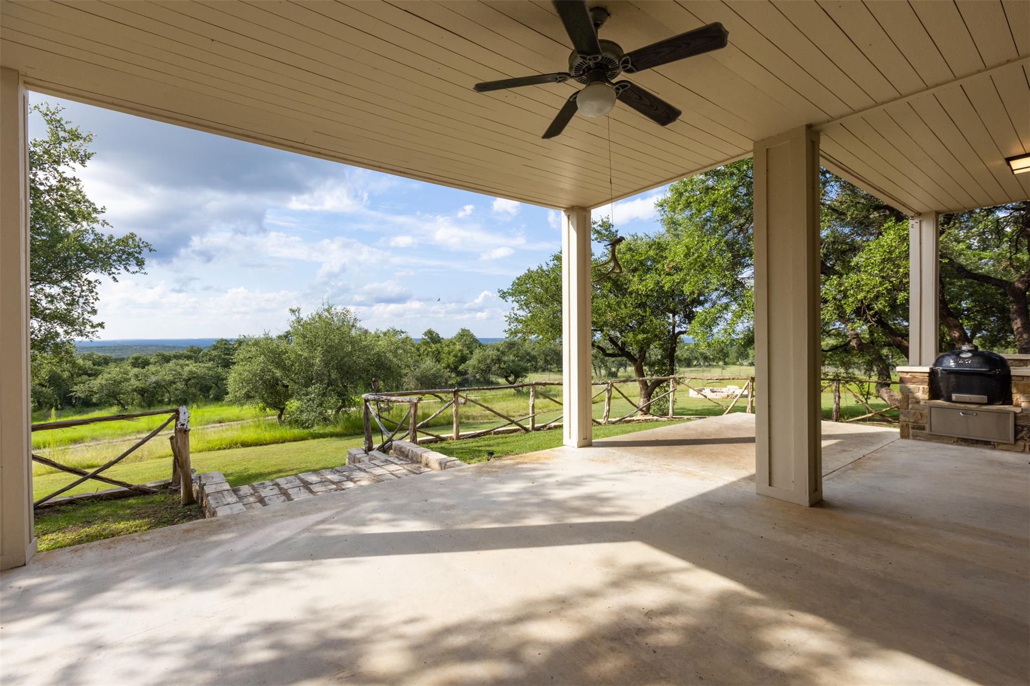 3149 Byrd Ranch Rd, Johnson City, TX 78636