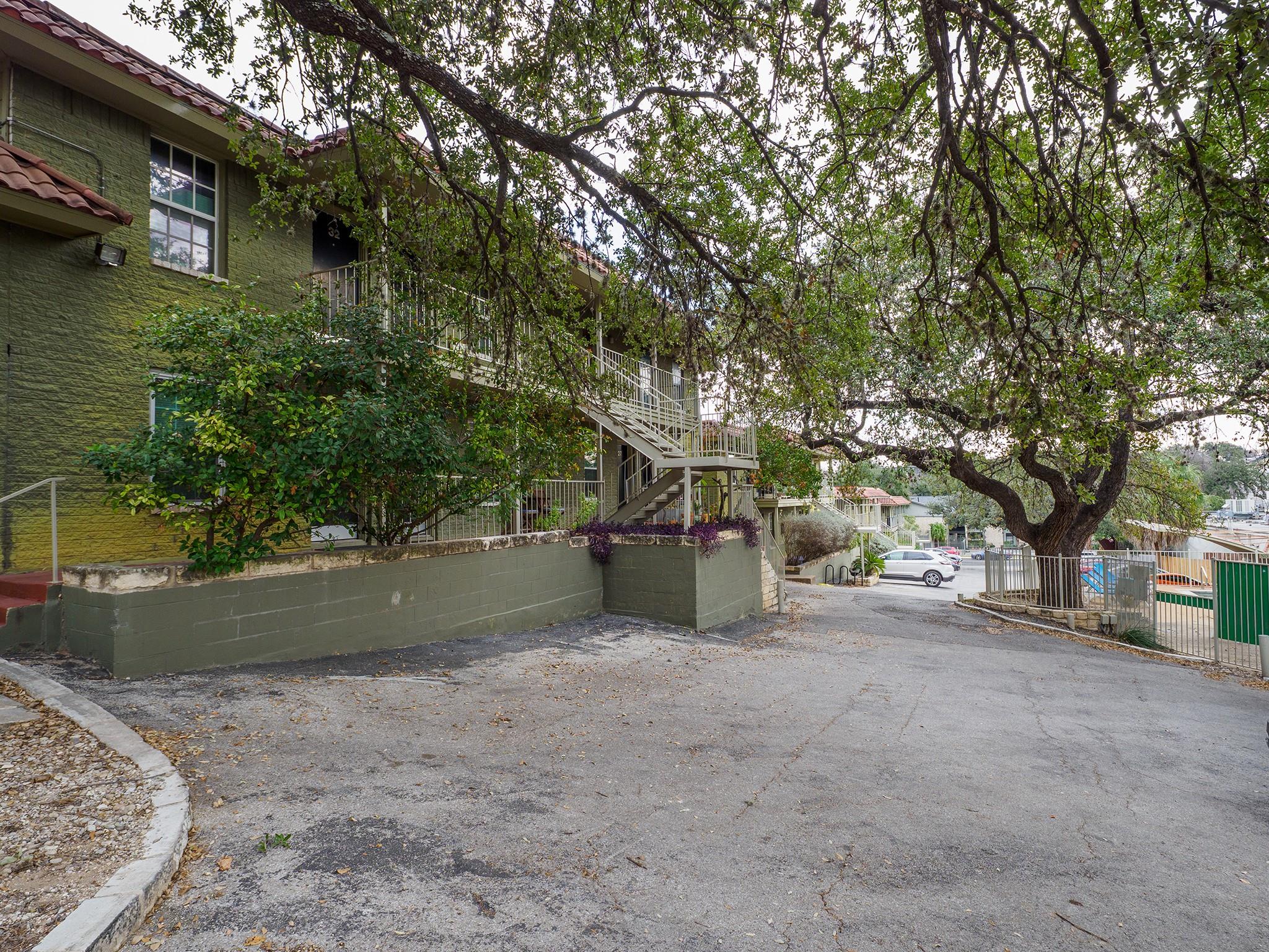 2302 East Side Dr # 28, Austin, TX 78704