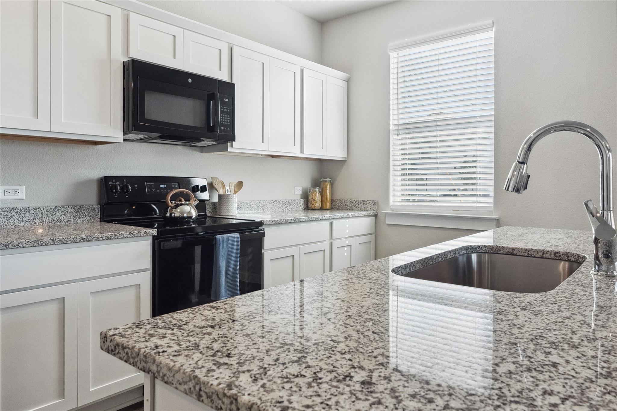 705 Horseshoe Dr # 1702, Leander, TX 78641
