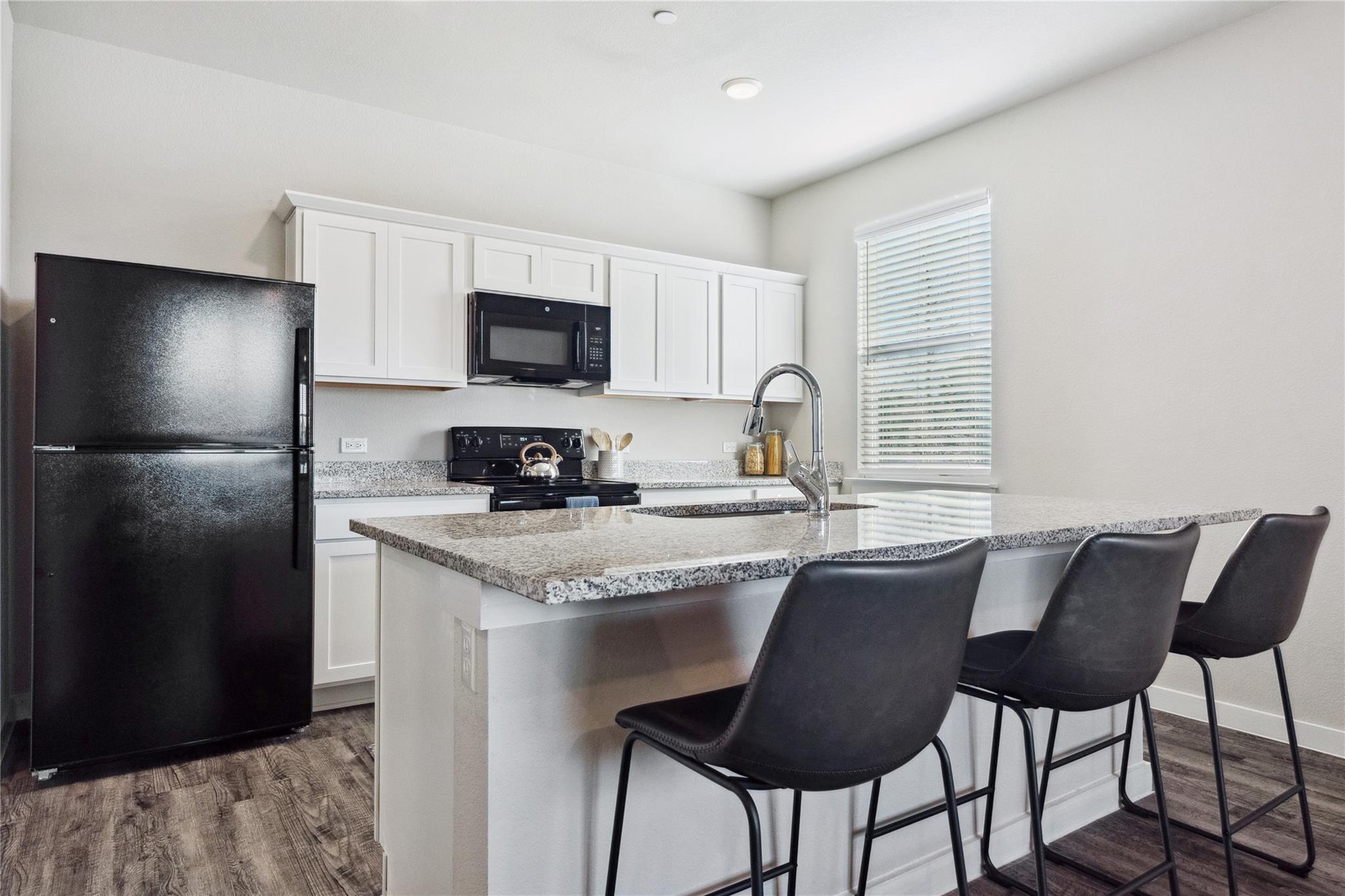 705 Horseshoe Dr # 1702, Leander, TX 78641