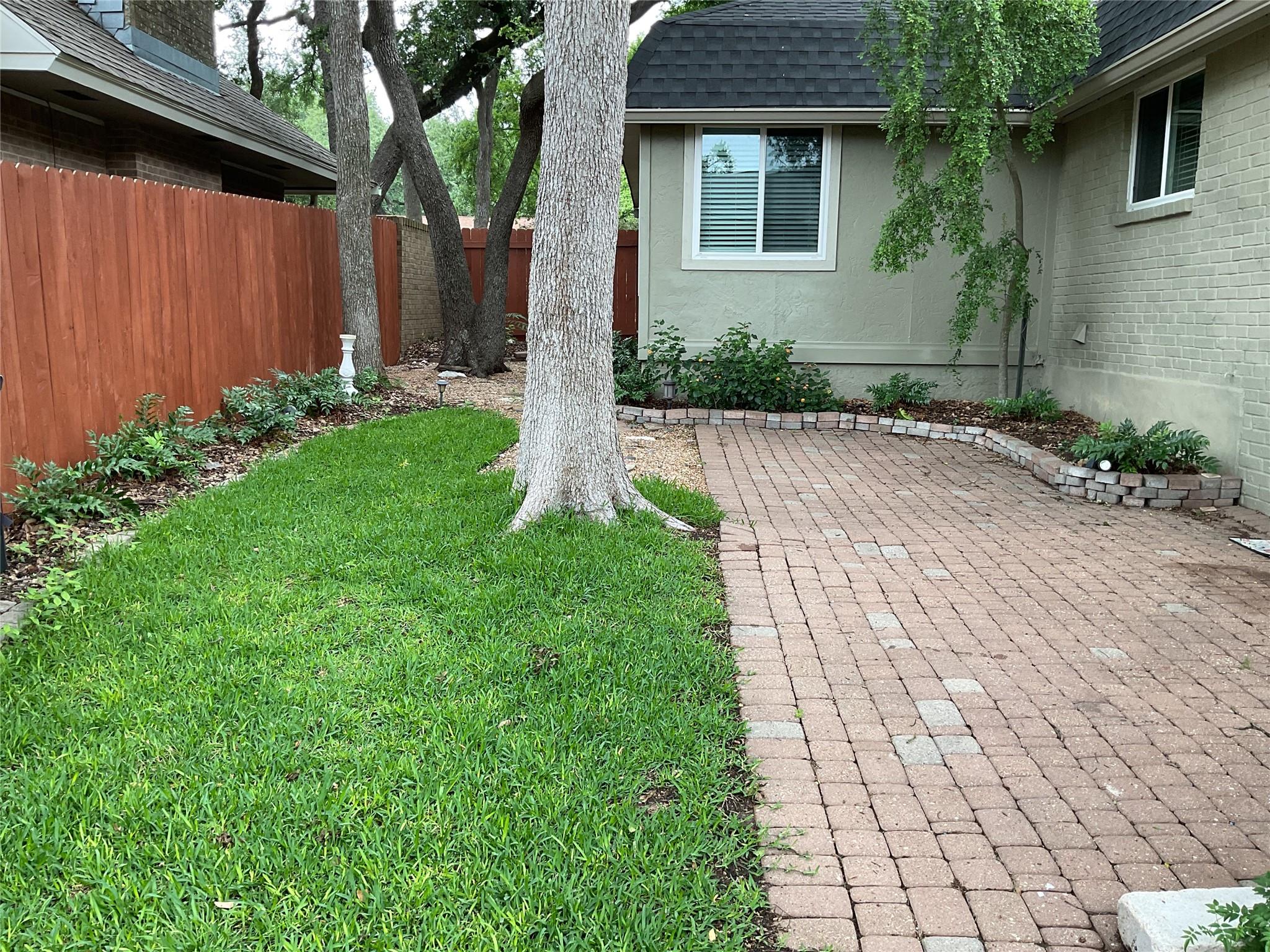 9411 Cedar Crest Dr, Austin, TX 78750