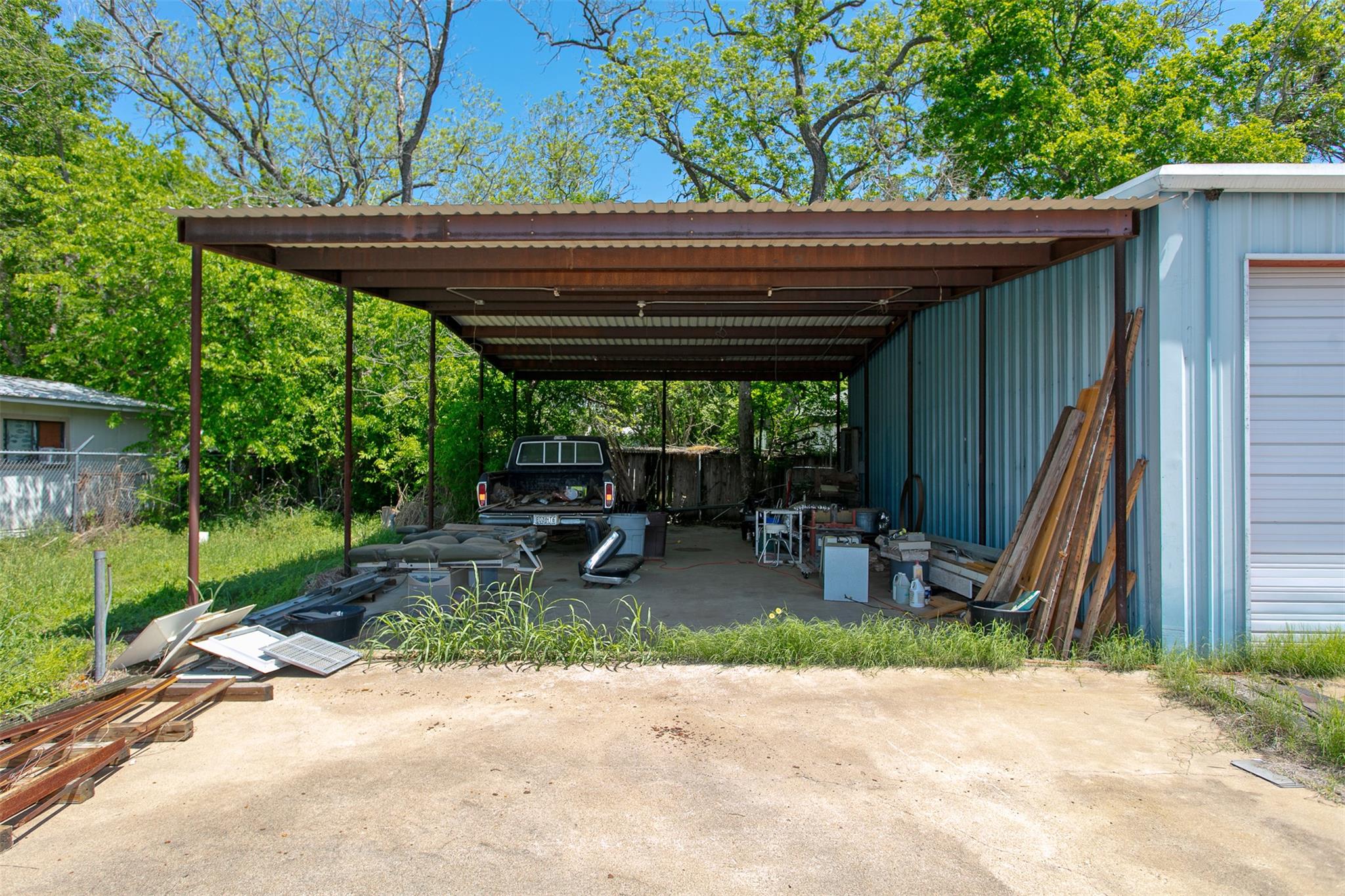 912 W Alligator St, Caldwell, TX 77836