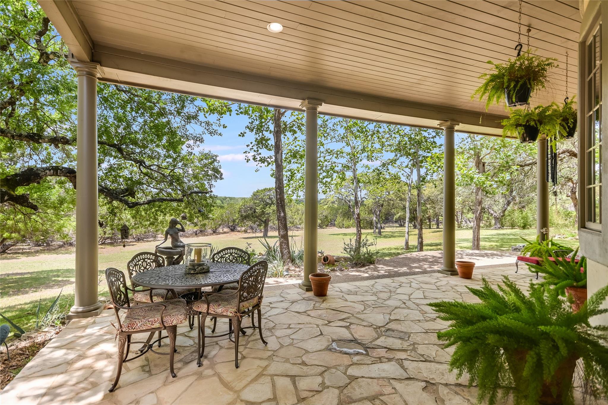 8611 Young Ln, Austin, TX 78737
