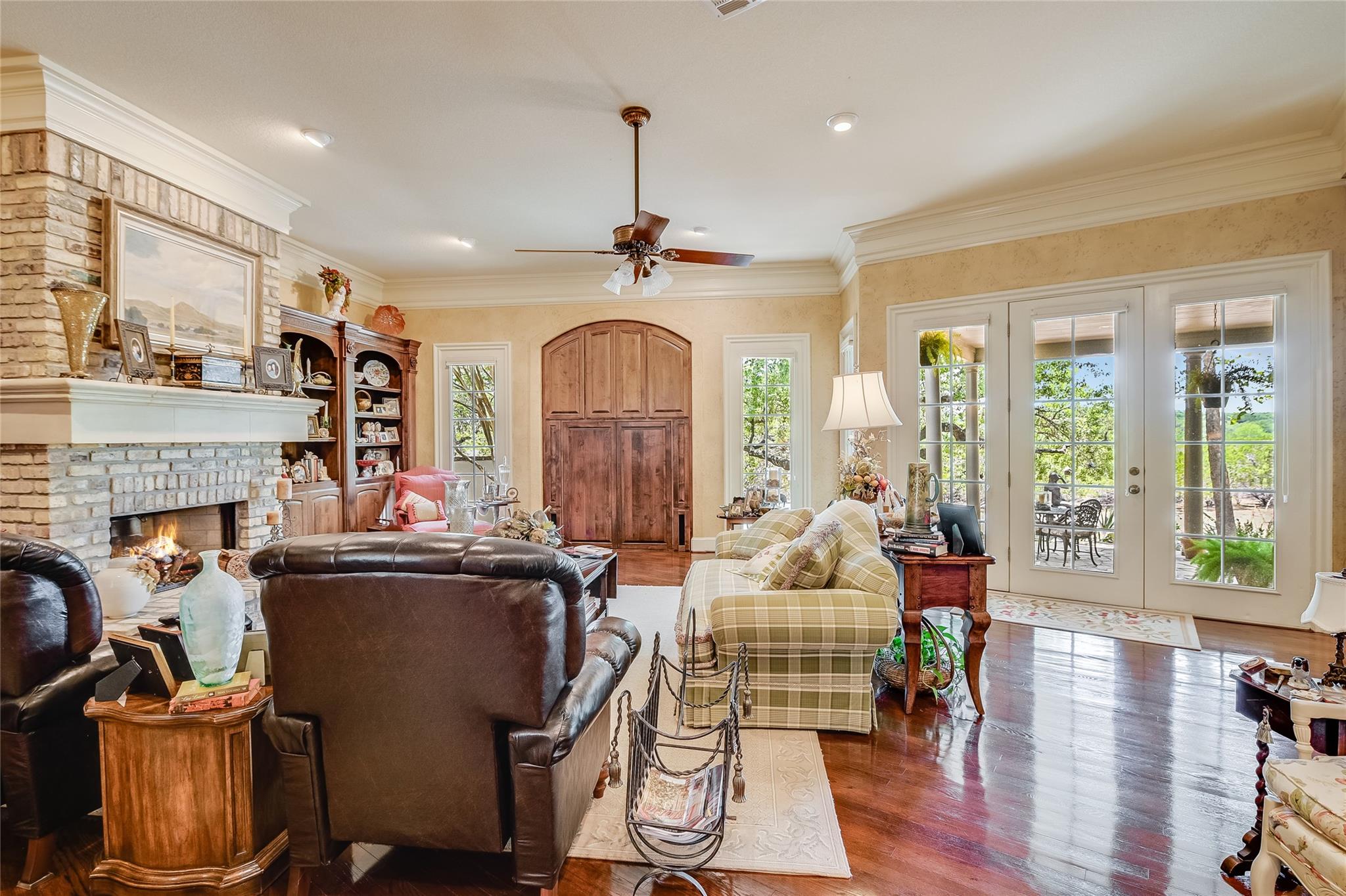 8611 Young Ln, Austin, TX 78737