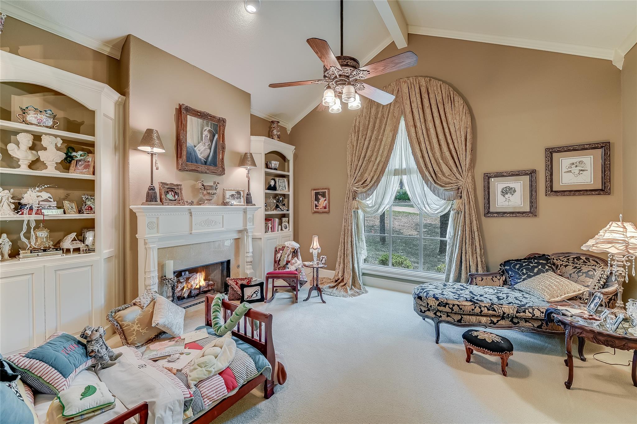 8611 Young Ln, Austin, TX 78737