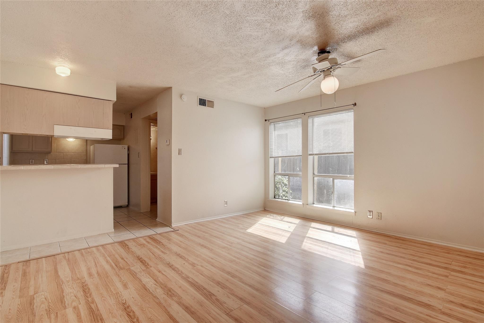 105 E 38th St # 303, Austin, TX 78705