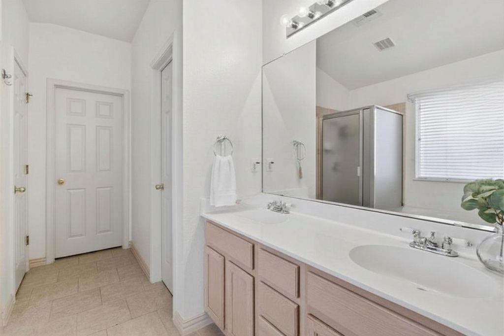 1424 Marsh Harbour Dr, Round Rock, TX 78664