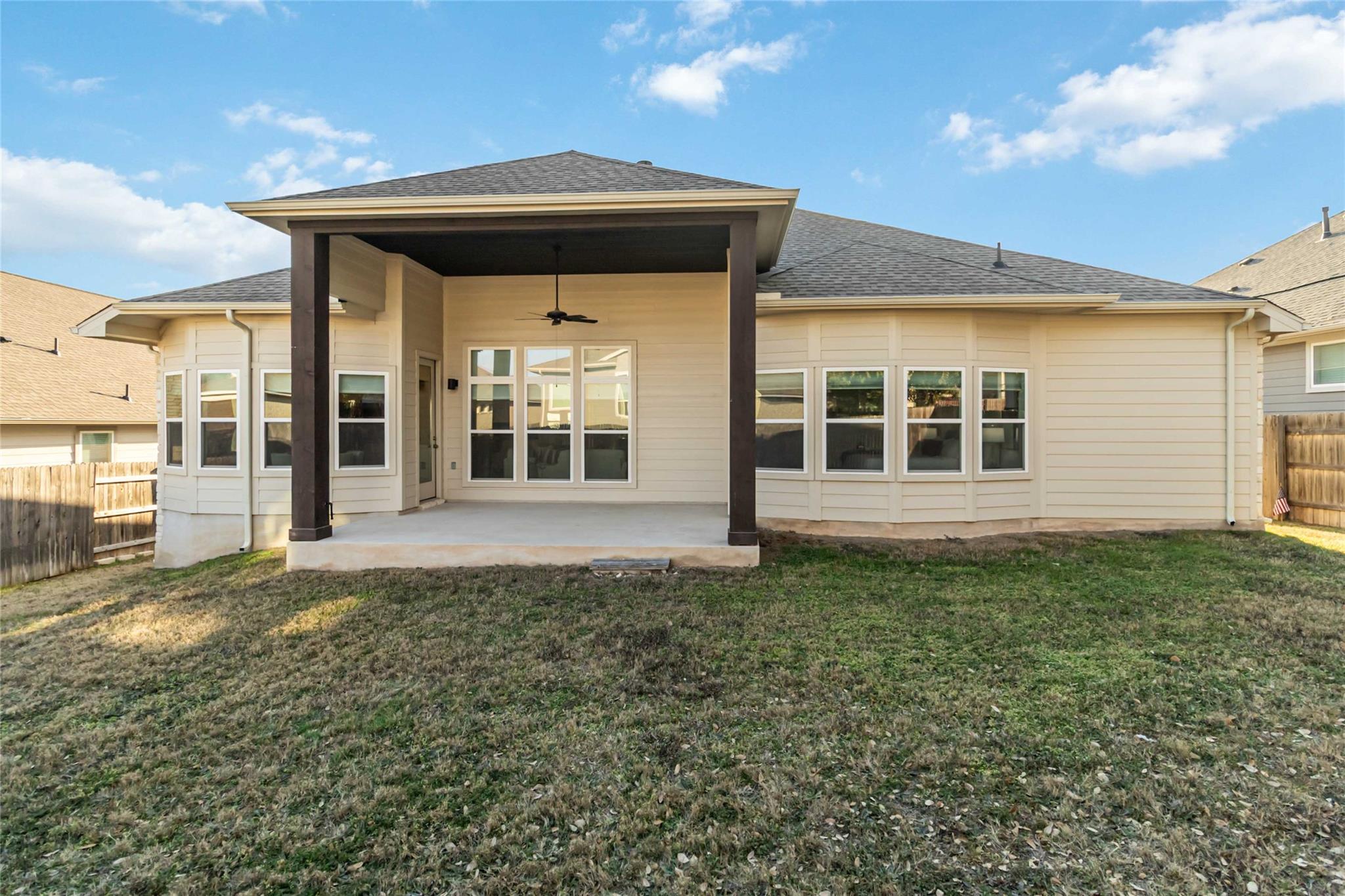 158 Sumter Way St, Kyle, TX 78640