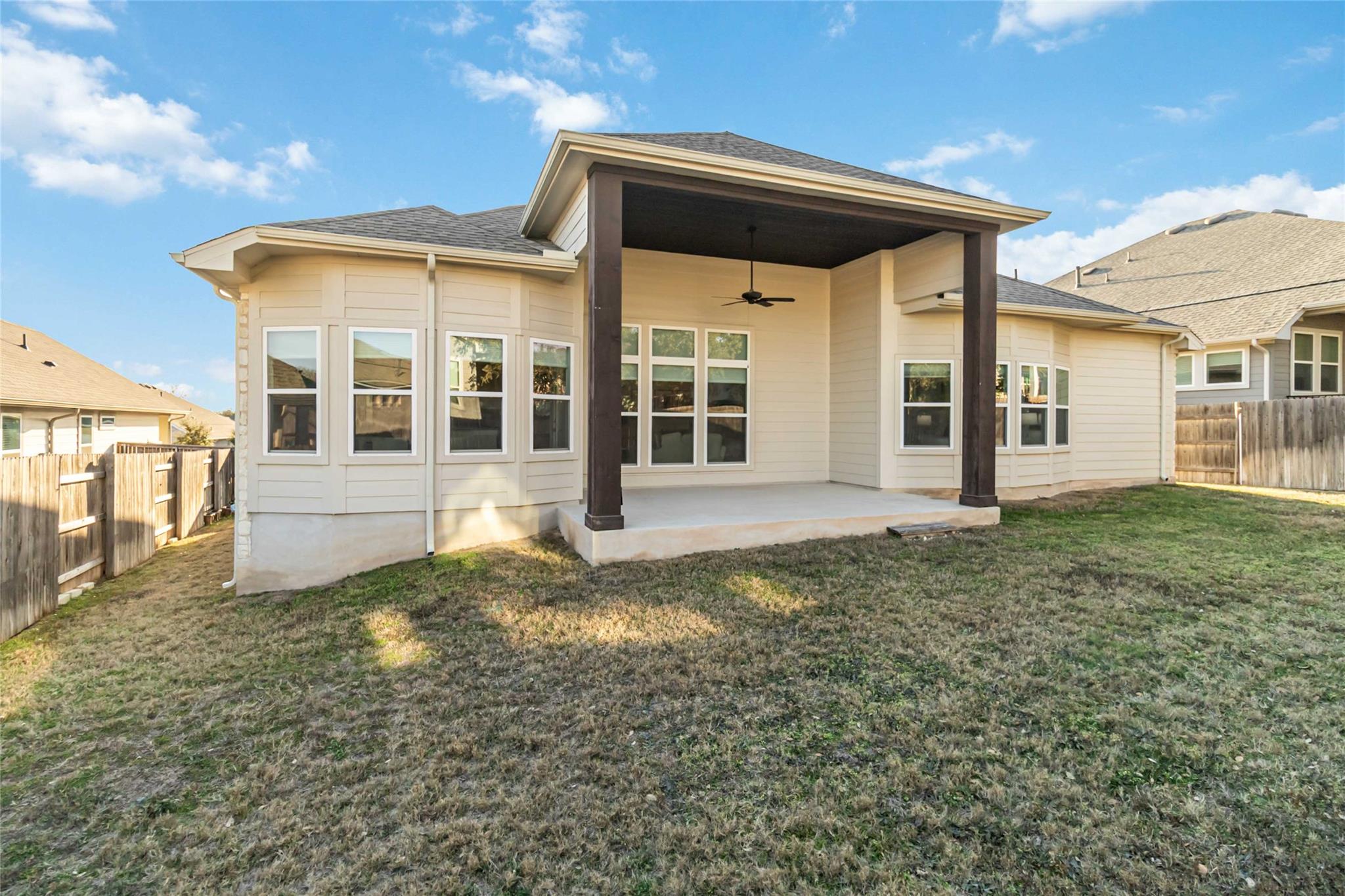 158 Sumter Way St, Kyle, TX 78640