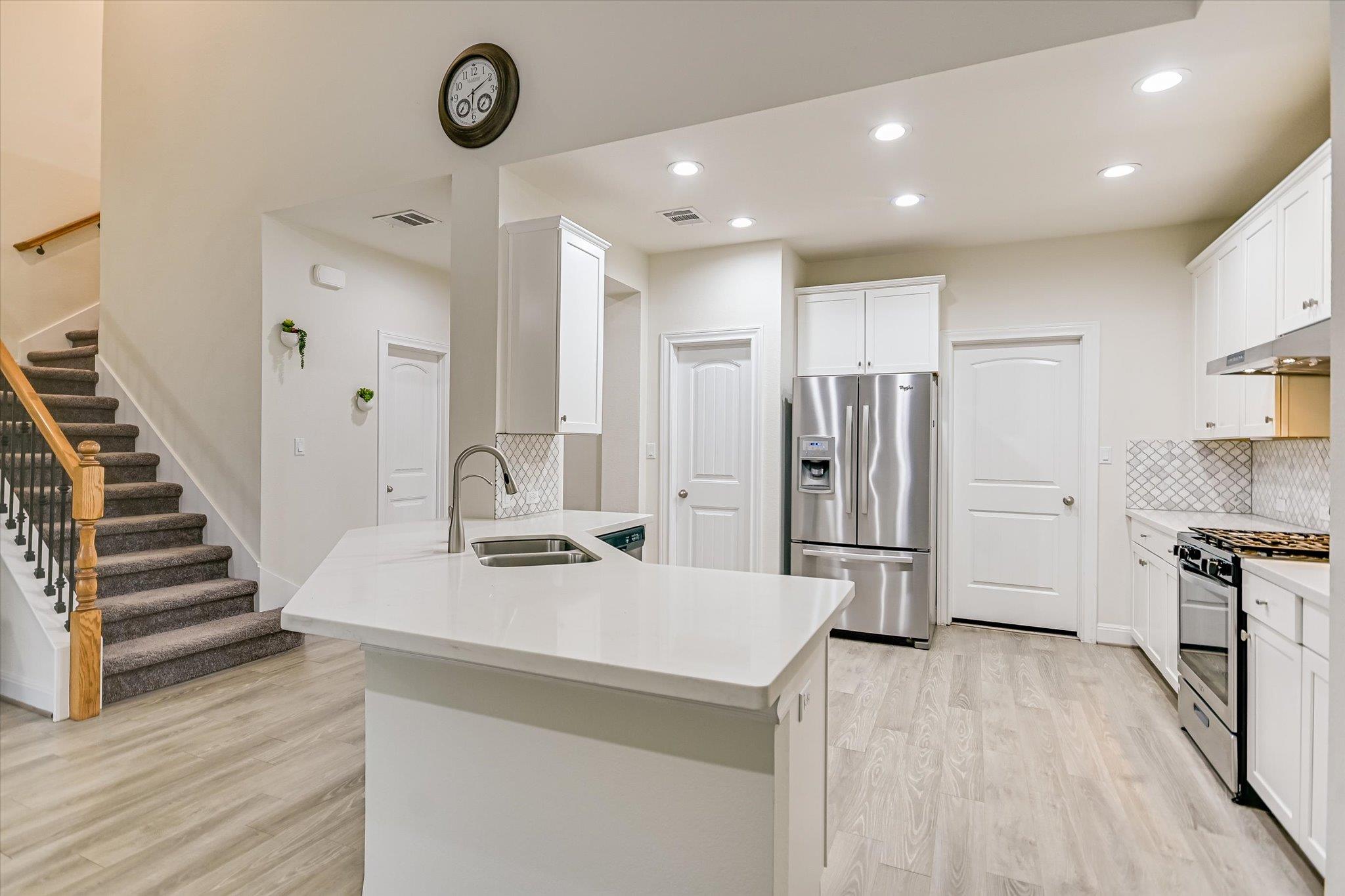 316 Middle Brook Dr, Leander, TX 78641