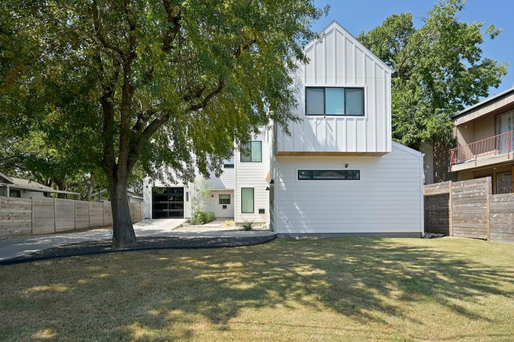 5212 Huisache St # 2, Austin, TX 78751