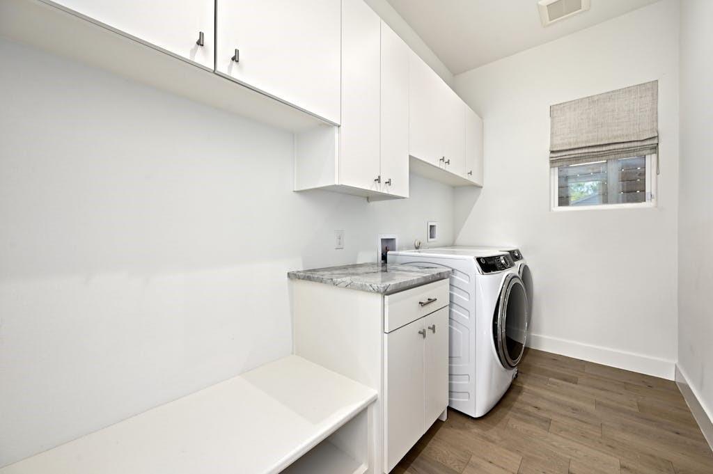 5212 Huisache St # 2, Austin, TX 78751