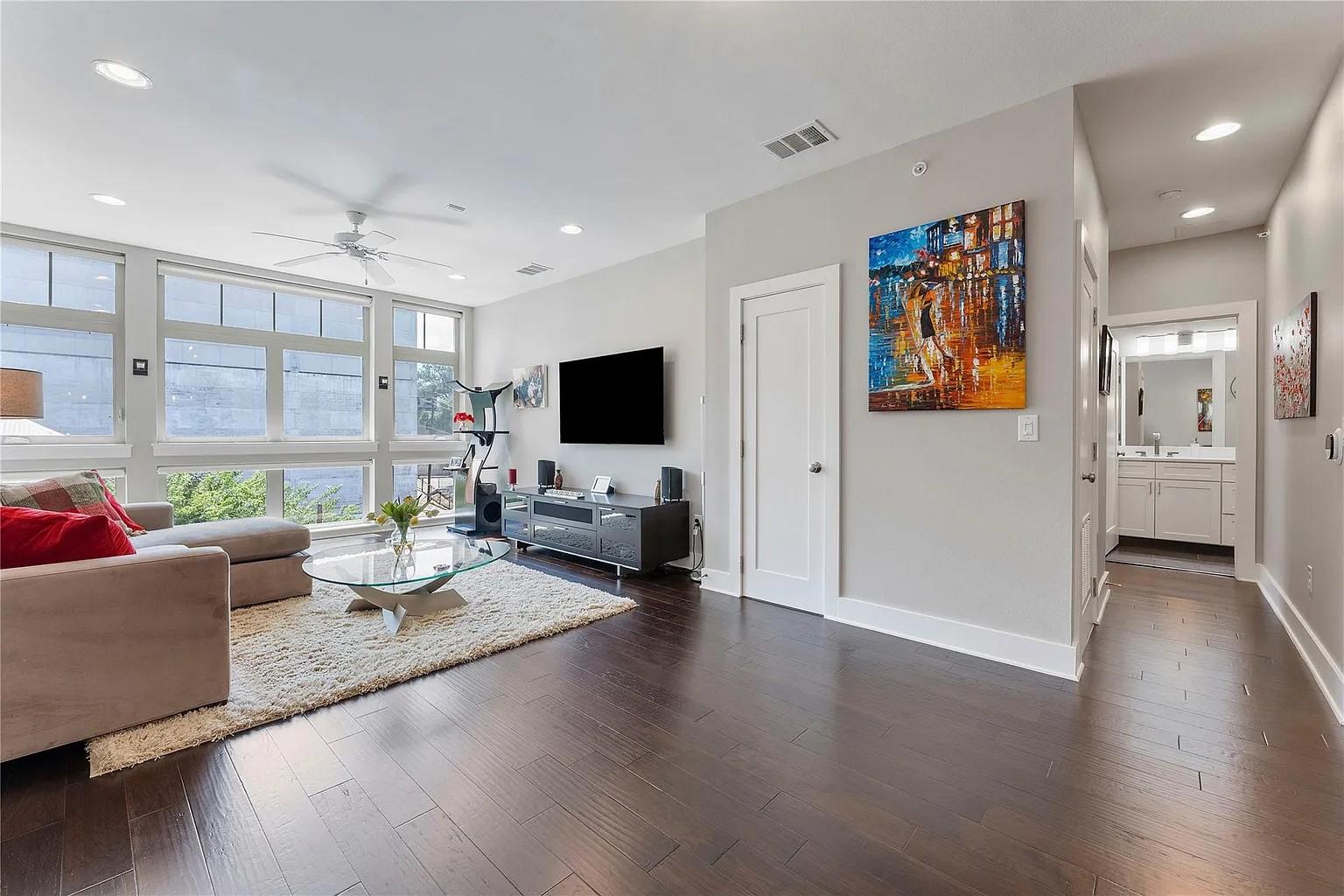 908 Nueces St # 31, Austin, TX 78701