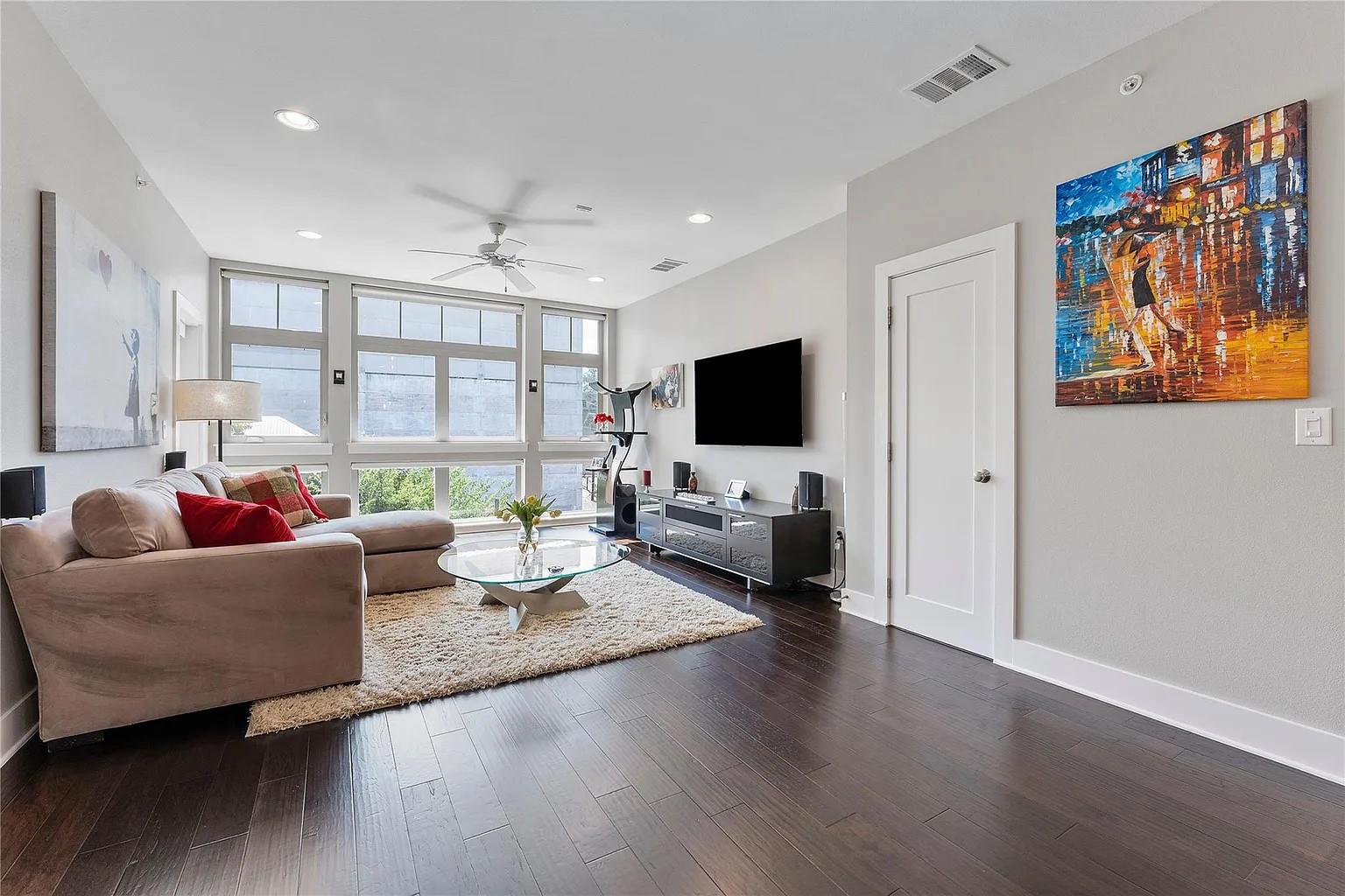 908 Nueces St # 31, Austin, TX 78701