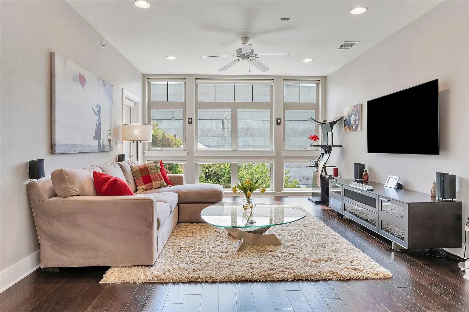908 Nueces St # 31, Austin, TX 78701