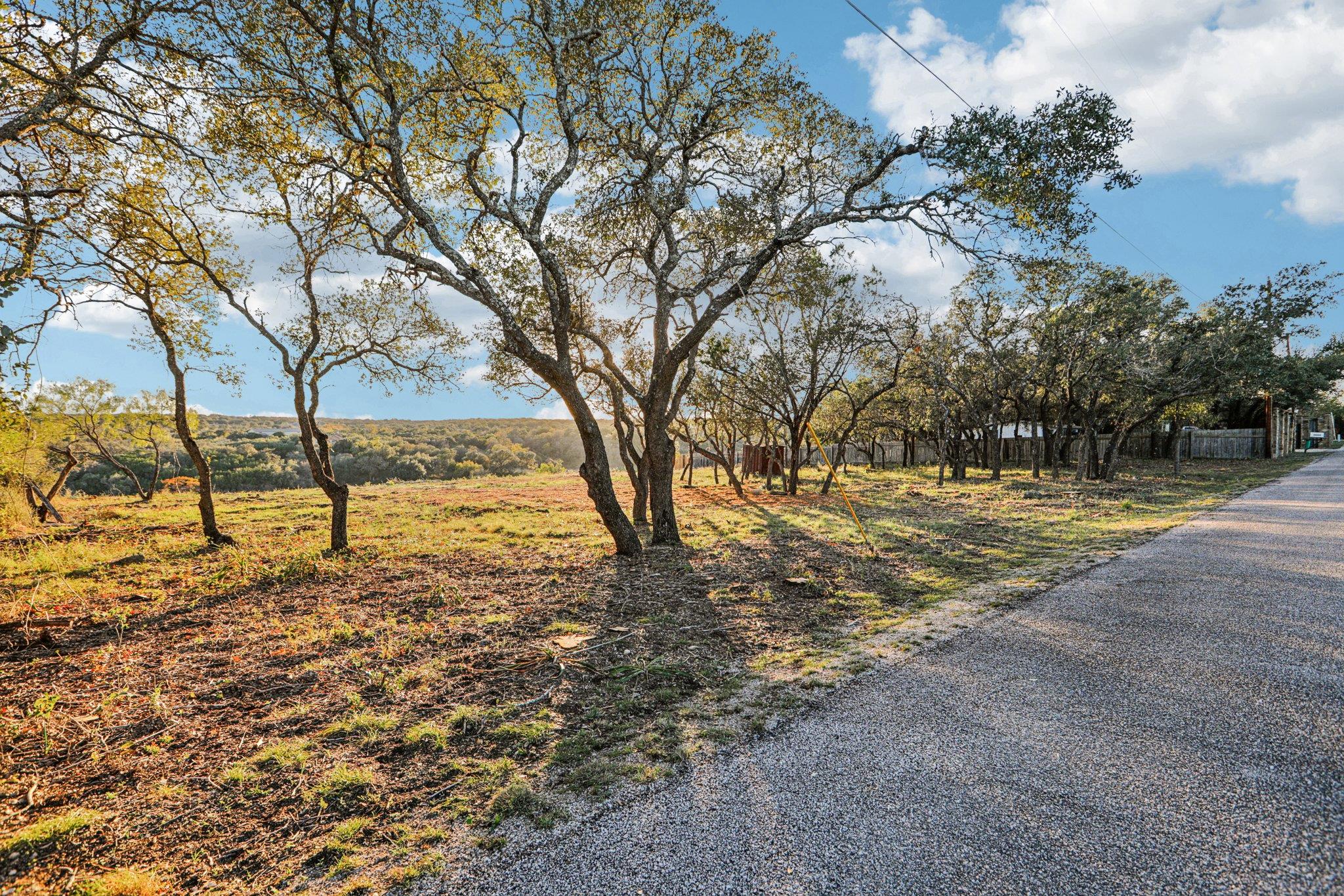 24333 Pedernales Cliff Trl, Spicewood, TX 78669