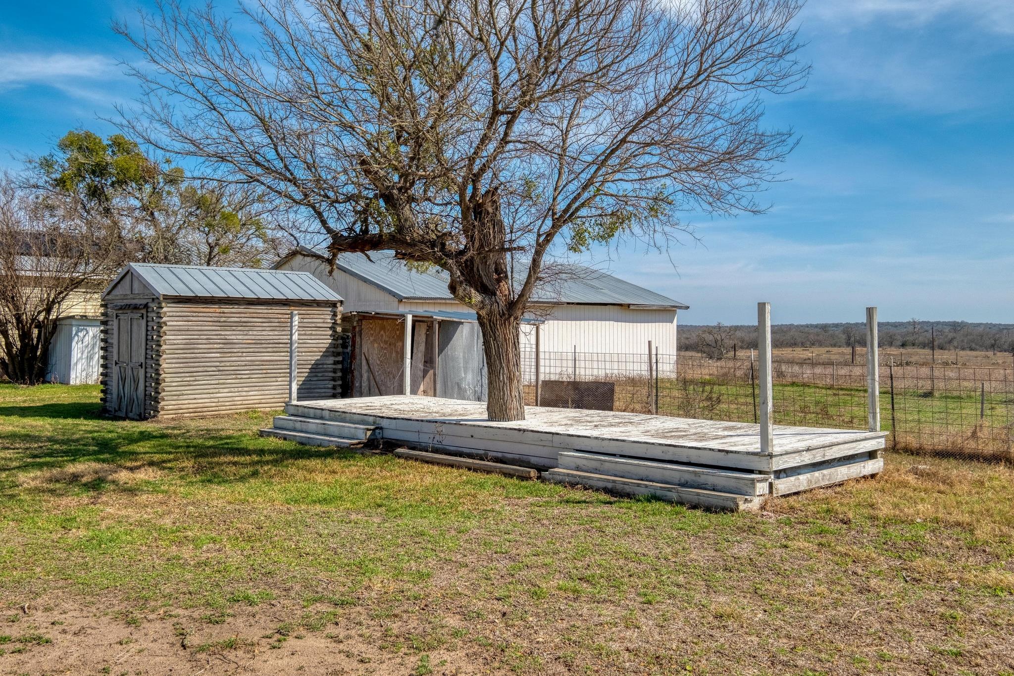 829 State Highway 21 Highway W, Cedar Creek, TX 78612