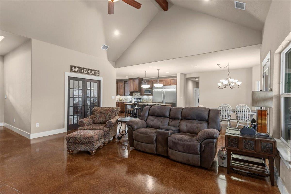 138 Wood Hollow Ct, Bastrop, TX 78602