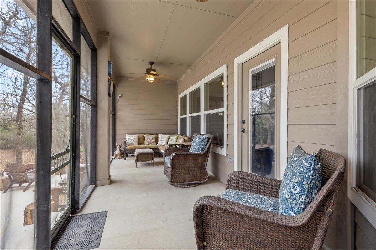 138 Wood Hollow Ct, Bastrop, TX 78602