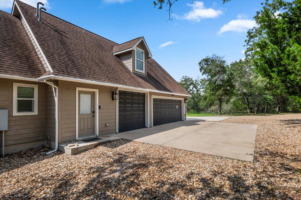 138 Wood Hollow Ct, Bastrop, TX 78602