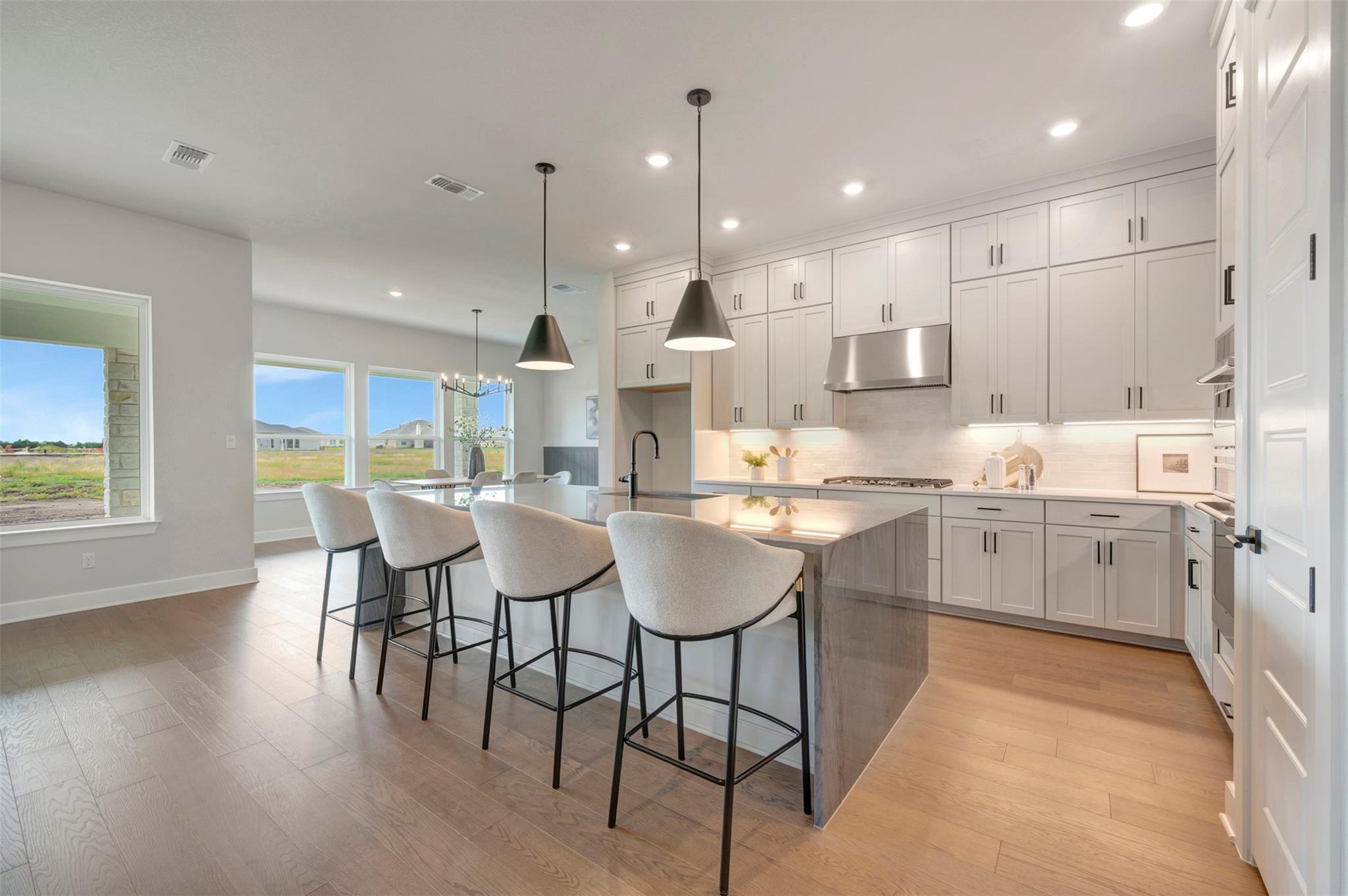 2824 Redwood Grv, Leander, TX 78641