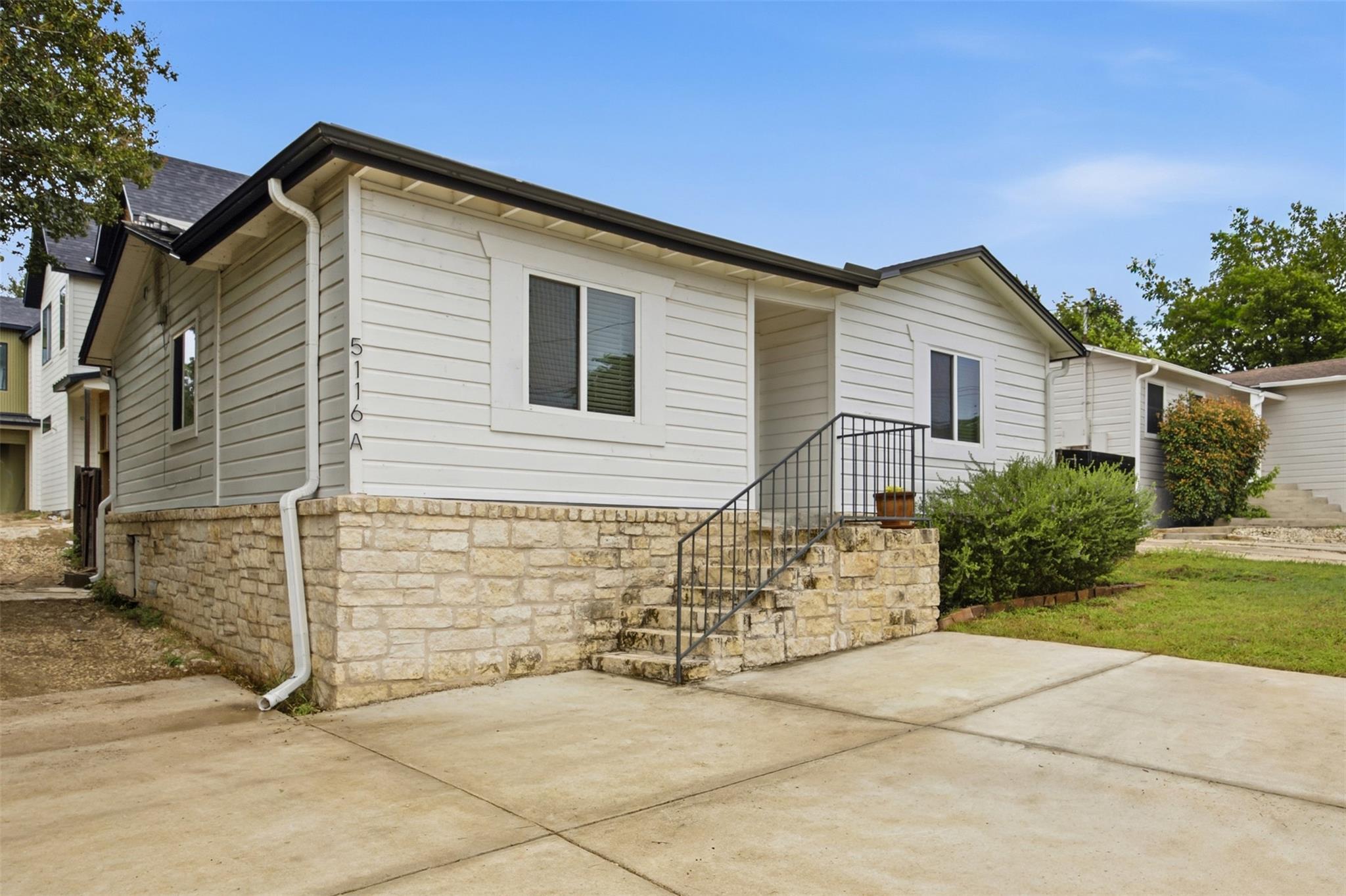 5116 Heflin Ln # 1, Austin, TX 78721