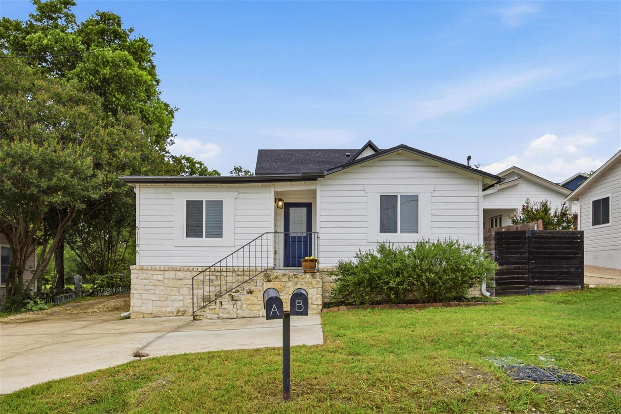 5116 Heflin Ln # 1, Austin, TX 78721