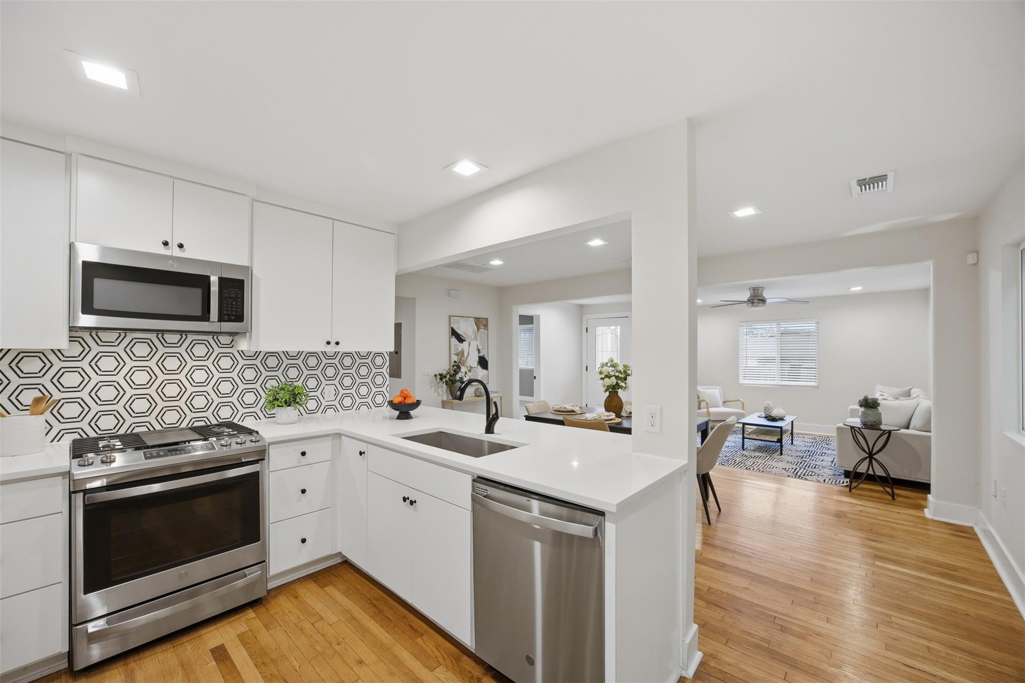 5116 Heflin Ln # 1, Austin, TX 78721